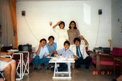 �p�[�e�B���i